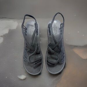 Stylish Black Palm Leaf Braided Sandals